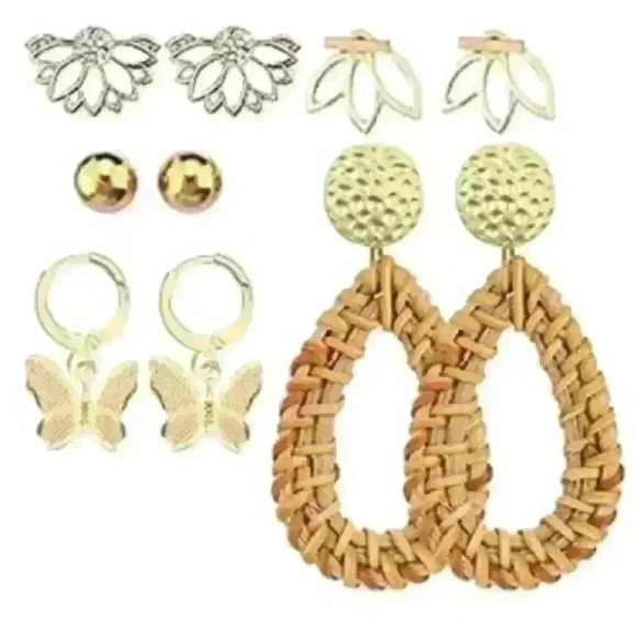 New Earring Set - Picture 1 of 2